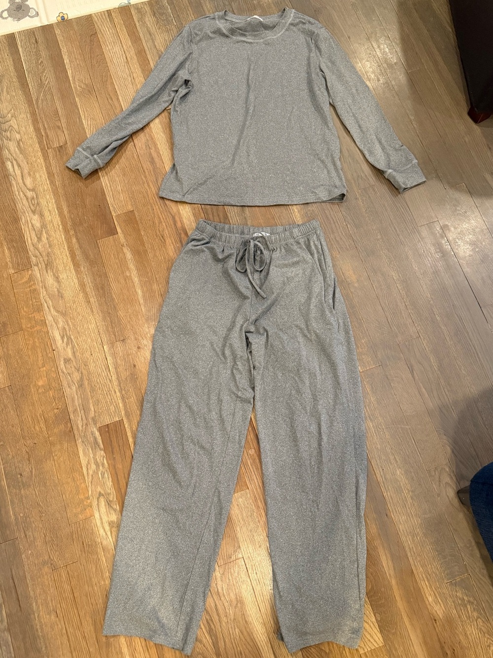 Ekouaer Grey Long Sleeve Pajama Set - Cozy Lounge Top & Drawstring Pants Small